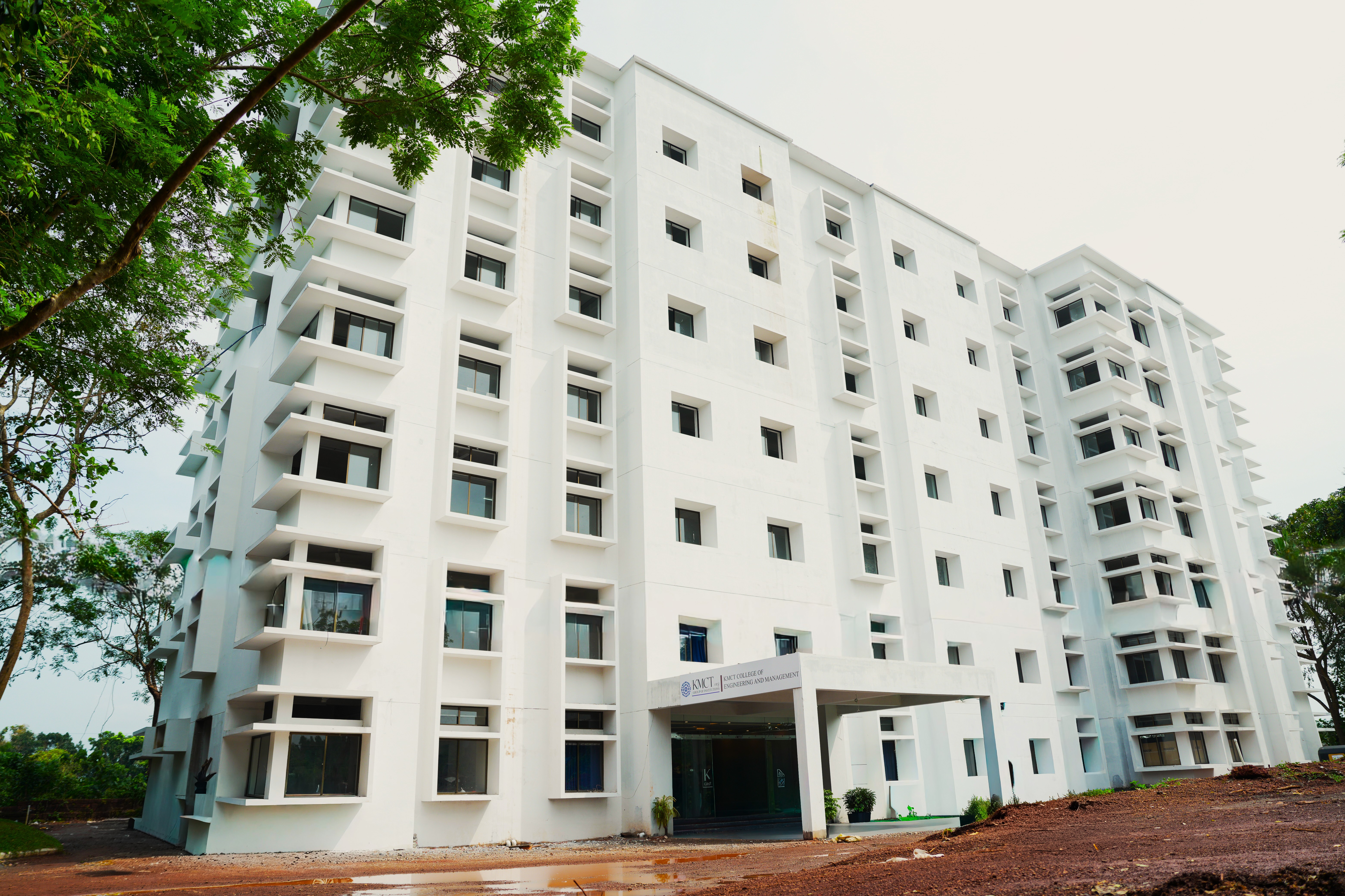 KMCT College of Legal Studies Campus